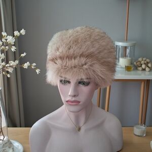Vintage Fur hat winter Made In Canada Circ Approx 21.5"